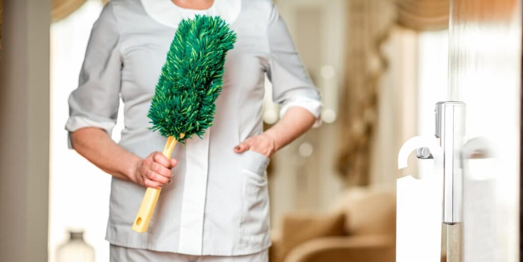 How Housekeeping & Maintenance in Independent Living Give Seniors More ...